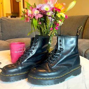 Doc Marten’s Size 8 BARELY WORN
